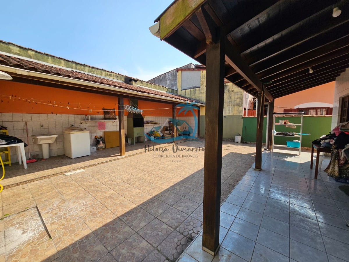 Casa à venda com 4 quartos, 215m² - Foto 14